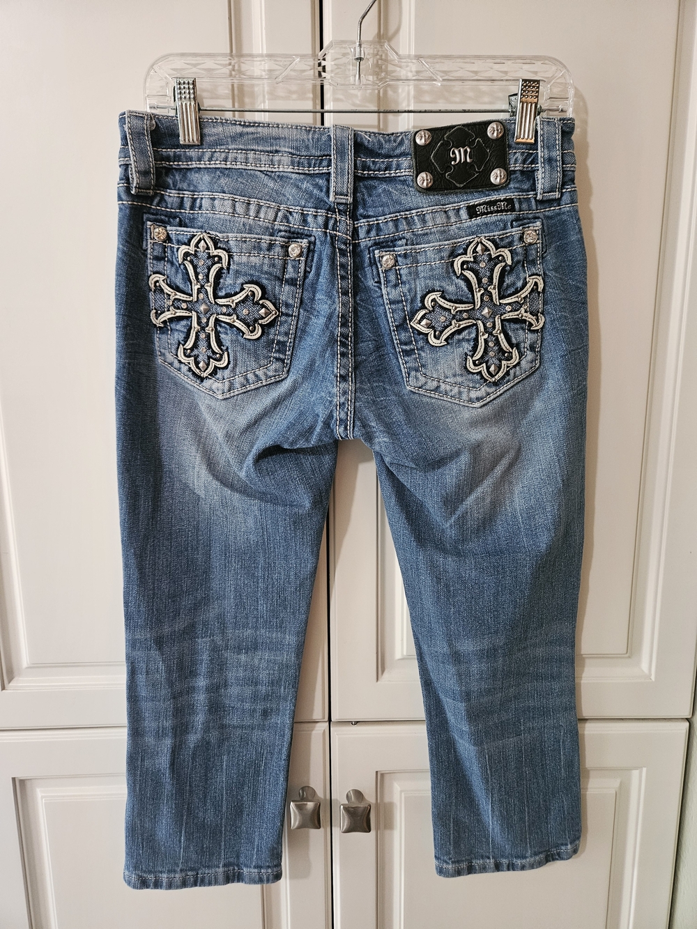 Miss Me Cross Embroidered Capris Rhinestone Bling Pockets Y2k Western Chic Glam